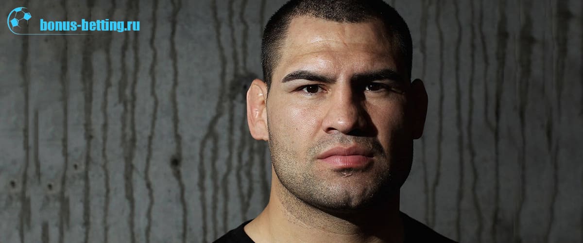 Камбэк ветерана: Веласкес снова в UFC