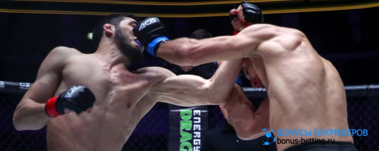 Боец MMA использовал запрещённый удар
