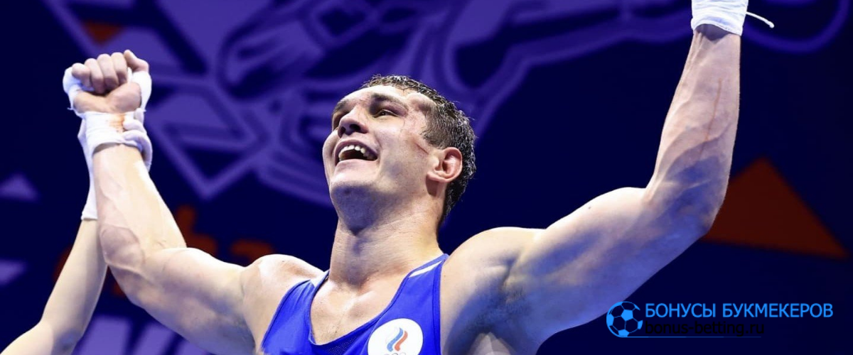 Петровский выиграл золото мирового первенства по боксу