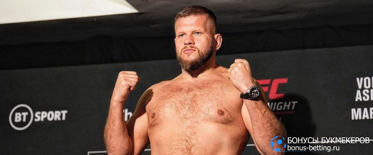 Марчин Тыбура против Тая Туивасы 17 марта на UFC Fight Night 239 в Вегасе